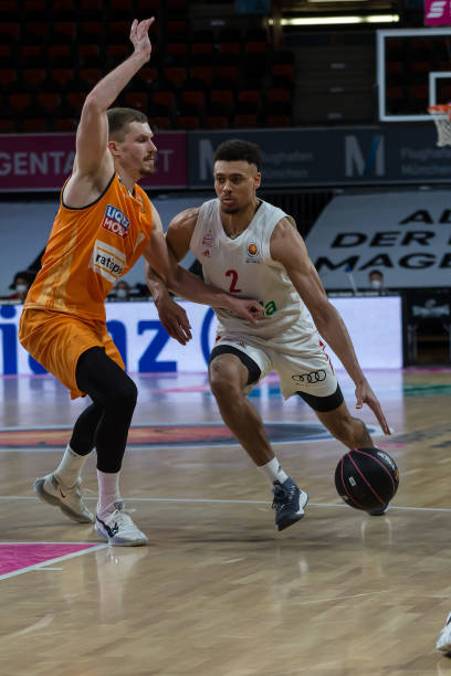 非铁板一块 非铁板一块