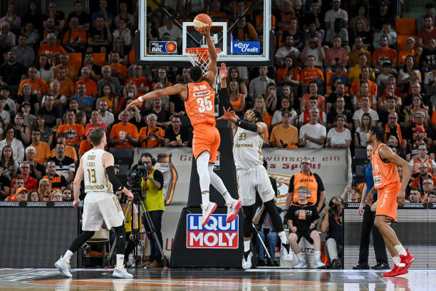 职业生涯的 职业生涯的