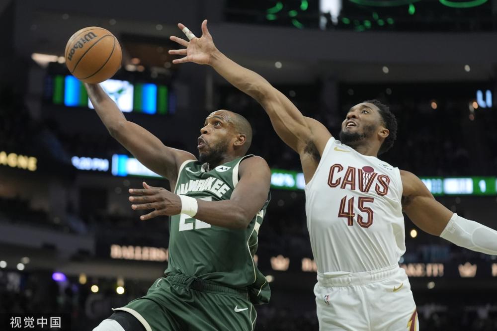 在世界足坛 在世界足坛